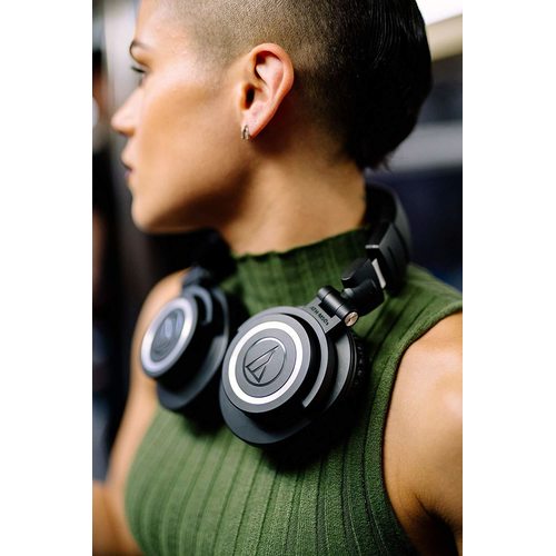 Беспроводные наушники Audio-Technica ATH-M50xBT (черный)