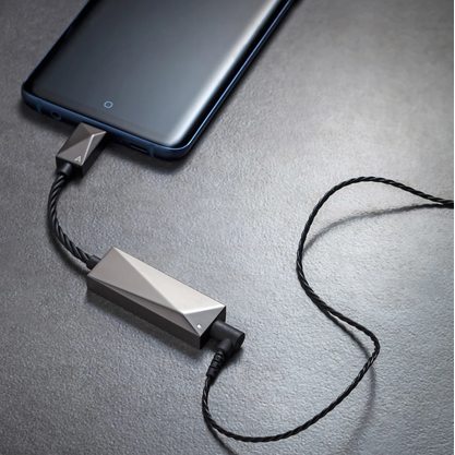 Портативный усилитель и ЦАП Astell&Kern PEE51