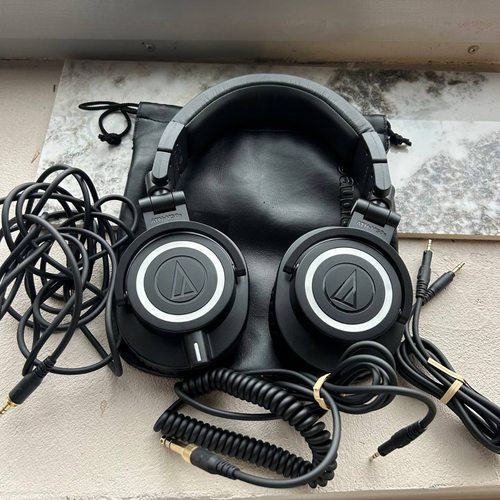 Уцененный товар Audio-Technica ATH-M50x (черный) (Копия) (уценка)
