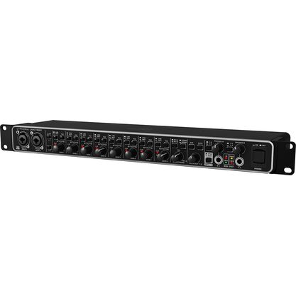 Звуковая карта (аудиоинтерфейс) Behringer U-PHORIA UMC1820