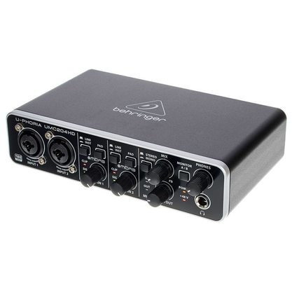 Звуковая карта behringer umc204hd