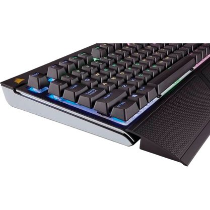 Игровая клавиатура Corsair Strafe RGB (Cherry MX Silent)