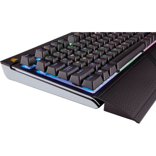 Игровая клавиатура Corsair Strafe RGB (Cherry MX Silent)