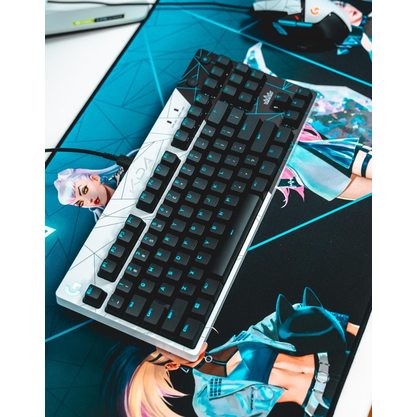 Игровая клавиатура Logitech G Pro League of Legends (LoL) K/DA Keyboard