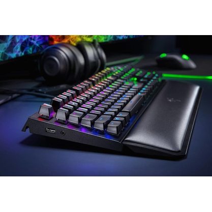 Игровая клавиатура Razer BlackWidow Elite (Yellow Switch)