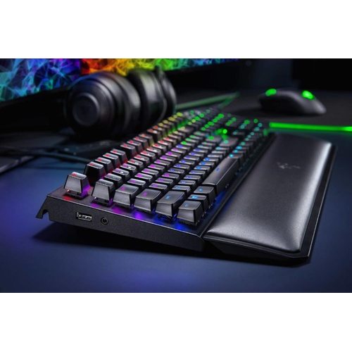 Игровая клавиатура Razer BlackWidow Elite (Yellow Switch)