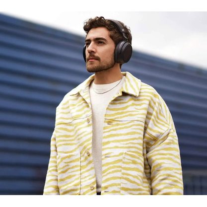 Беспроводные наушники Sennheiser Momentum 4 Wireless (черный)