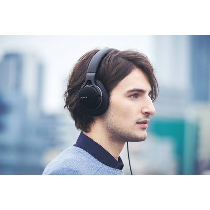Наушники Sony MDR-1AM2 (черный)