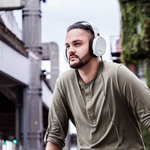 Игровые наушники SteelSeries Arctis 3