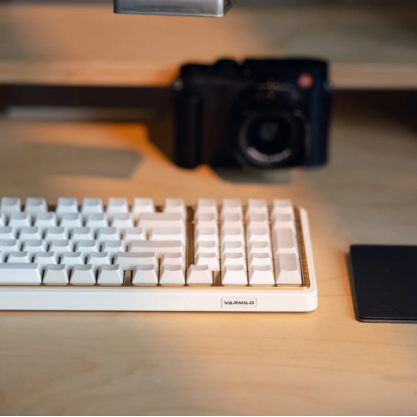 Игровая клавиатура Varmilo Minilo 98 Pro Star Sand Kailh Prestige Light V2