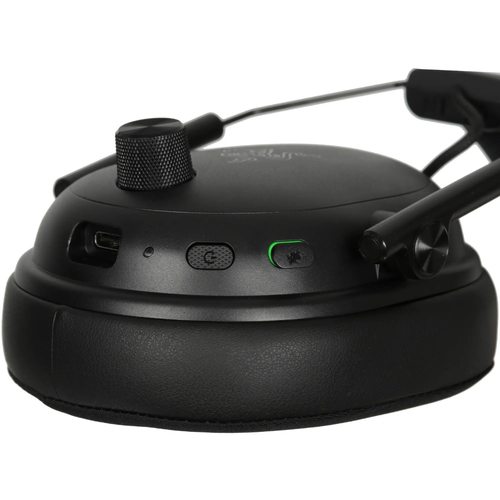 Игровые наушники Razer BlackShark V3 (черный)