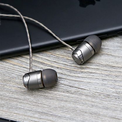 Наушники SoundMagic E11 (черный)